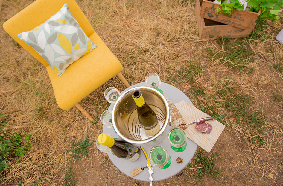 vins-assemblage-table vins-assemblage-table