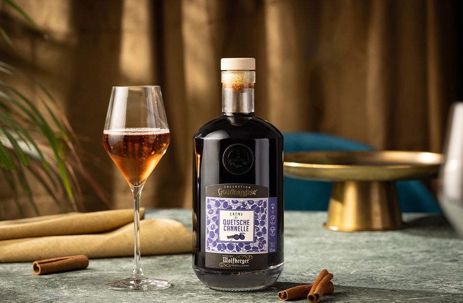 cocktails-hiver-kir-quetsche-cannelle-wolfberger-distillateur cocktails-hiver-kir-quetsche-cannelle-wolfberger-distillateur